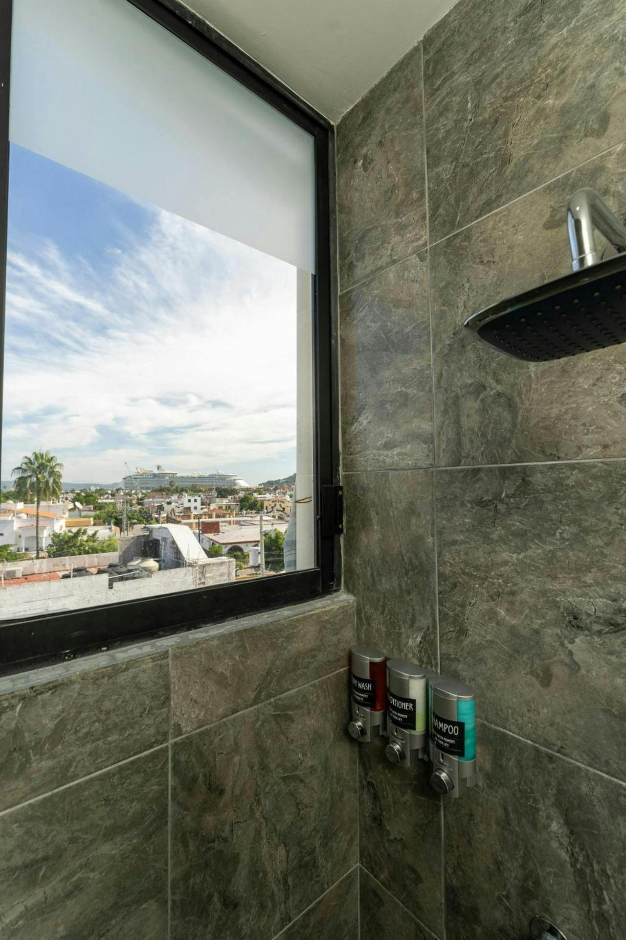 New & Modern, 5 Star Area, Walk 2 Beach, Pool, Views, King Bed Mazatlán Exterior foto
